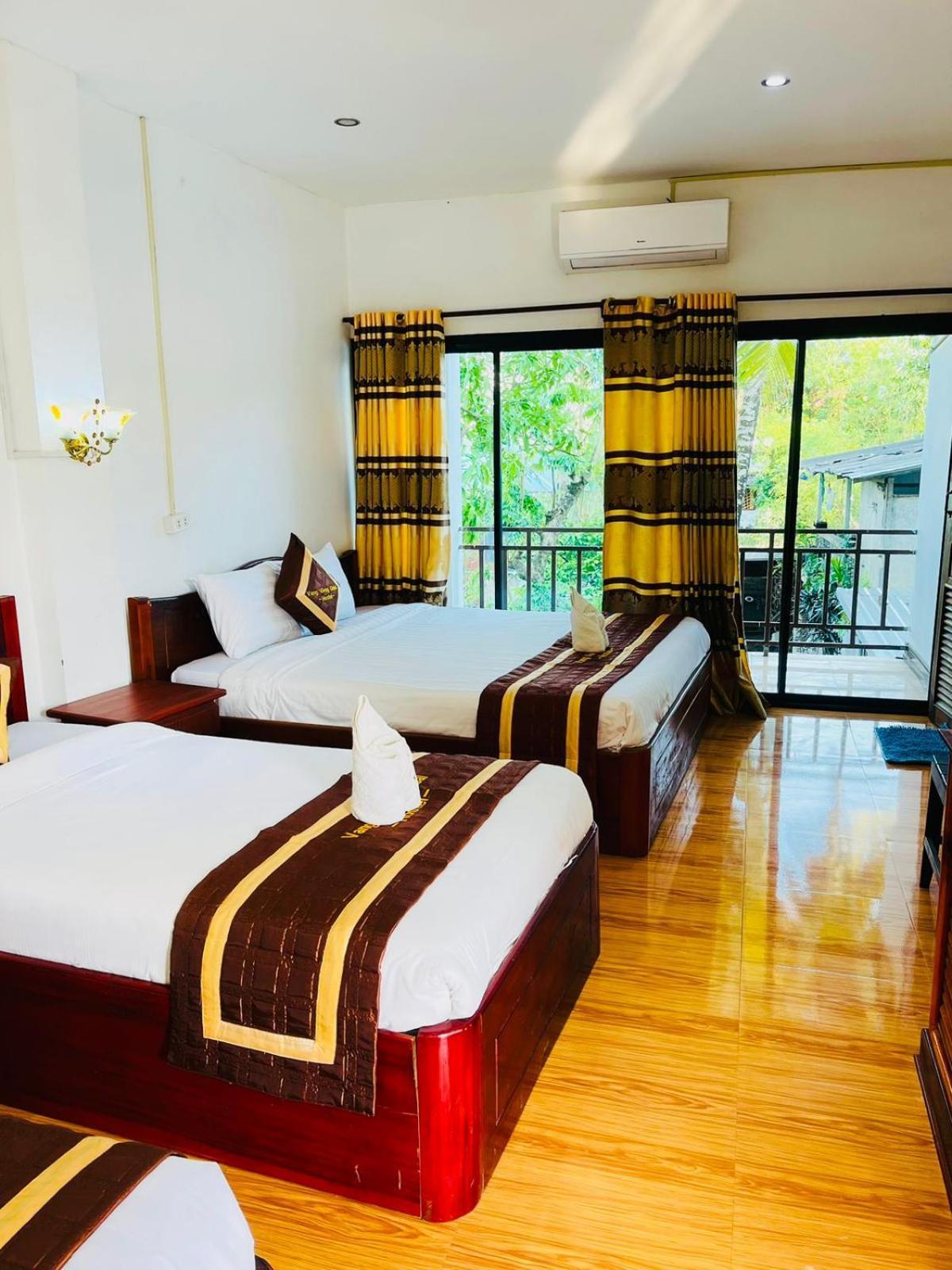 Alisona Hostel Ванг-Виенг Экстерьер фото
